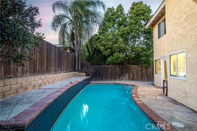 Detail Gallery Image 28 of 30 For 11334 Oak Knoll Dr, Fontana,  CA 92337 - 3 Beds | 2/1 Baths