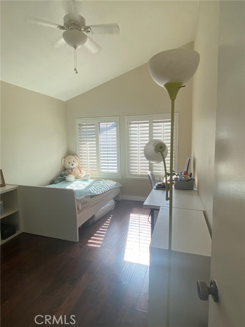 2408 N North Creek Lane, Fullerton CA: https://media.crmls.org/medias/3c2782e1-d2ef-454b-9ce3-452a072e1151.jpg