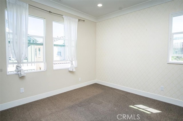 Detail Gallery Image 10 of 13 For 509 Tribella Ct, Santa Ana,  CA 92703 - 3 Beds | 3 Baths