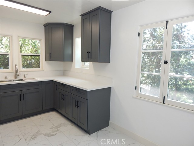 Detail Gallery Image 15 of 33 For 1764 Prospect Dr, Los Angeles,  CA 90046 - 2 Beds | 2 Baths