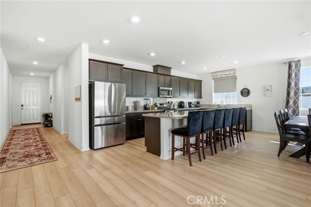 Detail Gallery Image 8 of 29 For 1903 Breachy, Hemet,  CA 92545 - 3 Beds | 2 Baths