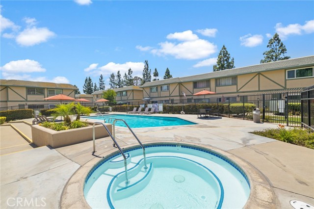 1115 W Francis Street, Ontario CA: https://media.crmls.org/medias/3c290282-a29a-4cd1-b29c-1e1d62766217.jpg