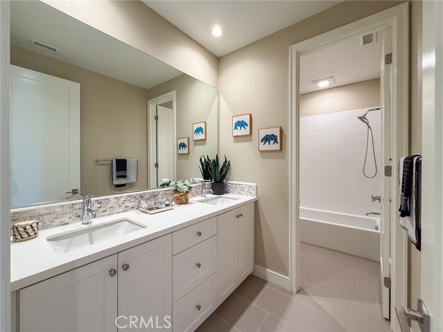 142 Dolci, Irvine CA: https://media.crmls.org/medias/3c29c23b-e263-4074-9b41-2bbf80acde8b.jpg