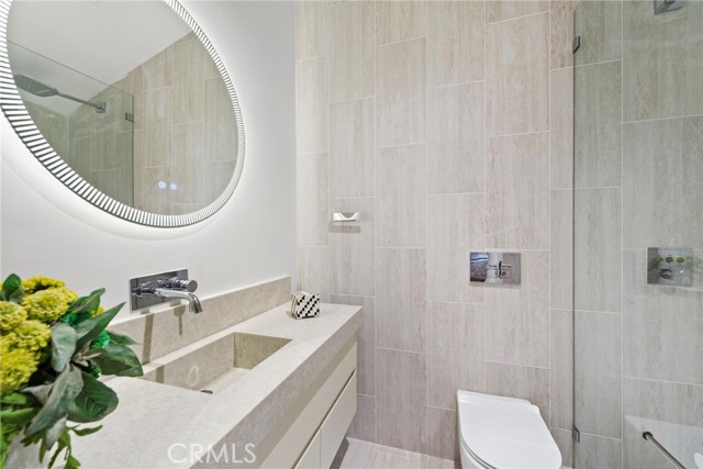 Detail Gallery Image 23 of 29 For 1318 Outrigger Dr, Corona Del Mar,  CA 92625 - 4 Beds | 4/1 Baths