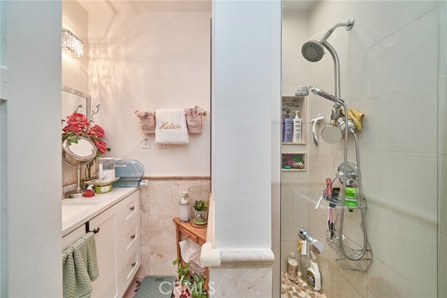 Detail Gallery Image 28 of 48 For 2690 Oregon, Long Beach,  CA 90806 - 2 Beds | 2 Baths