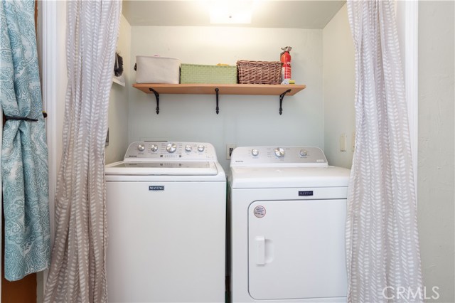 10321 Owensmouth Avenue, Chatsworth CA: https://media.crmls.org/medias/3c2b26f9-55d5-4acf-a67f-8ec831cfb84a.jpg