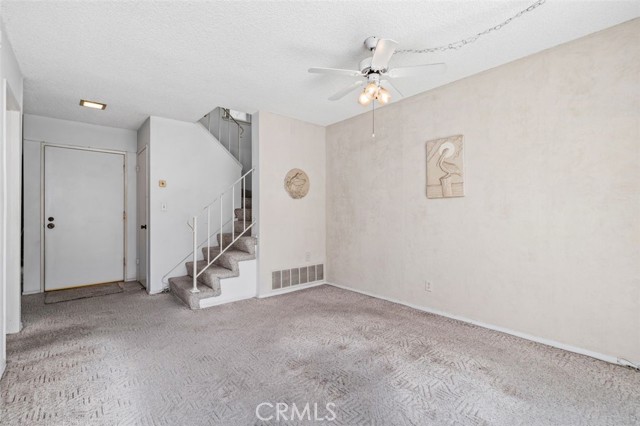 14276 Bolsa Chica Road, Westminster CA: https://media.crmls.org/medias/3c2ba2dd-d78c-40ba-b7a9-658692789513.jpg