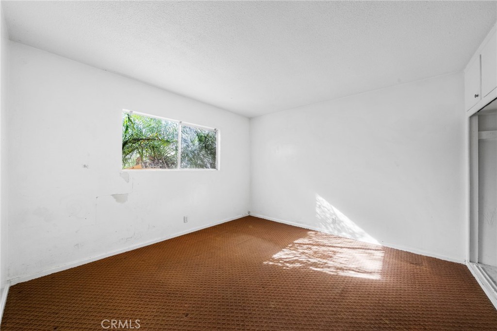 https://media.crmls.org/medias/3c2c9b14-5d3f-4ed0-9144-434e3e1fecdf.jpg?preset=X-Large