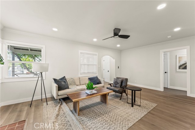 Detail Gallery Image 10 of 29 For 13723 Pinney St, Pacoima,  CA 91331 - 4 Beds | 2 Baths