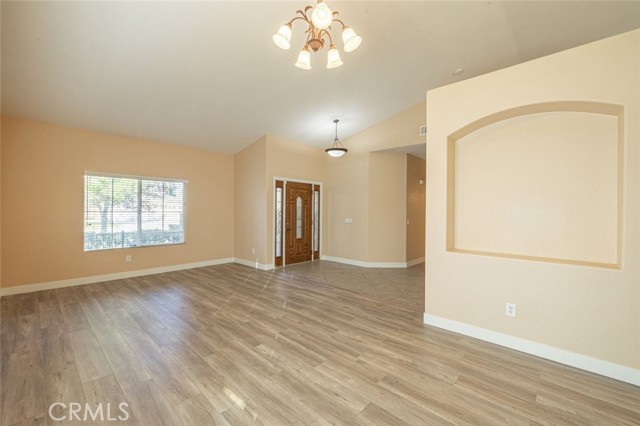 Detail Gallery Image 5 of 17 For 2104 W Avenue J6, Lancaster,  CA 93536 - 3 Beds | 2 Baths