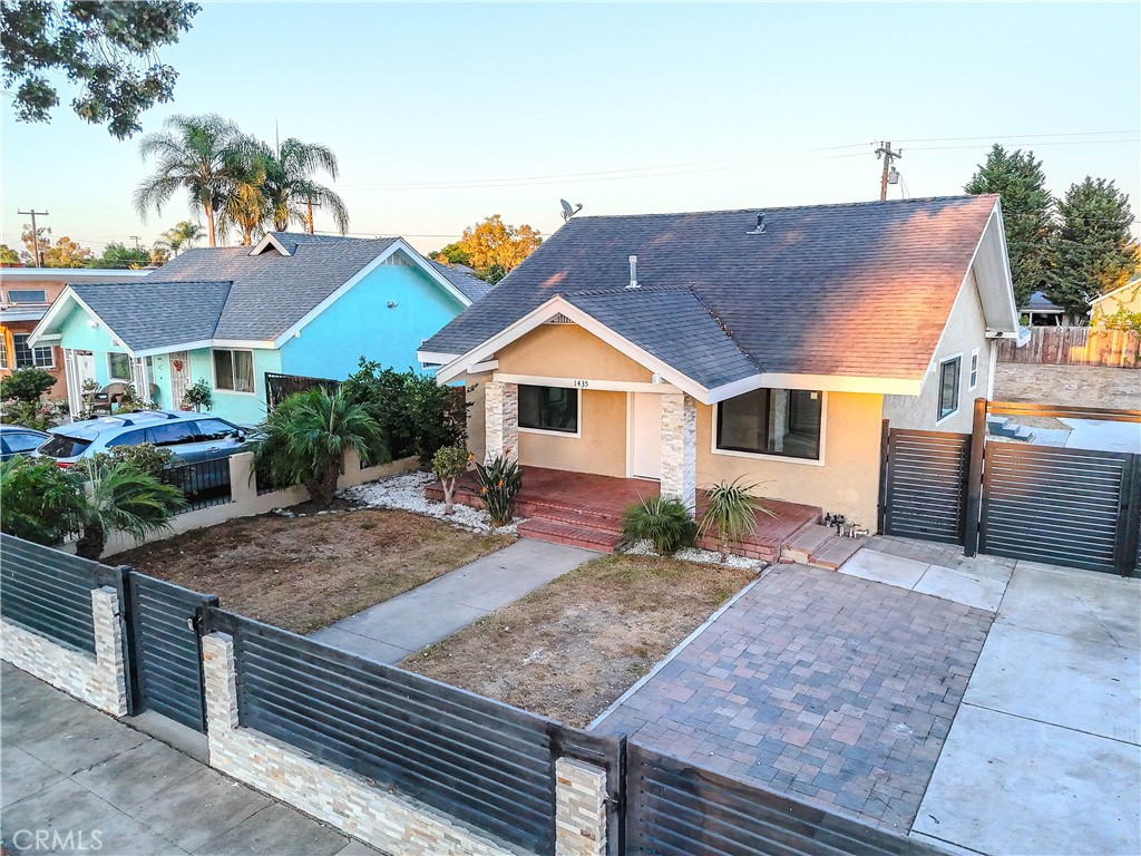 3c2d15b9 C72c 411c 97a6 49e58f803a15