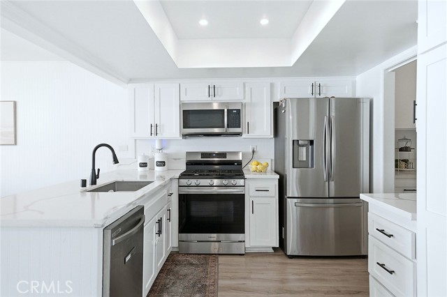 Detail Gallery Image 5 of 45 For 1669 S Heritage #C,  Anaheim,  CA 92804 - 3 Beds | 2/1 Baths