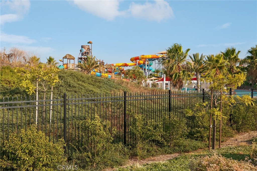 https://media.crmls.org/medias/3c2de624-4d6a-4c2c-b046-98f7b73fc0b7.jpg?preset=X-Large