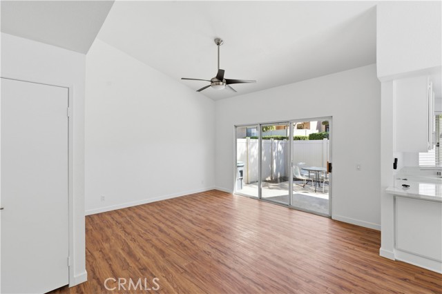 Detail Gallery Image 3 of 30 For 1164 Stone Pine Ln a,  Corona,  CA 92879 - 2 Beds | 2 Baths