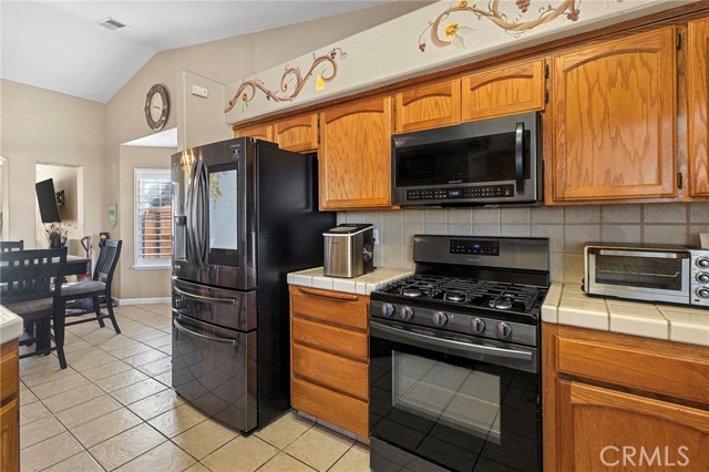 Detail Gallery Image 17 of 40 For 70 Makenna, Madera,  CA 93637 - 4 Beds | 2 Baths