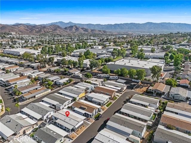 4000 Pierce Street, Riverside CA: https://media.crmls.org/medias/3c2f5a77-2f4b-46bb-a537-cd242feb51eb.jpg