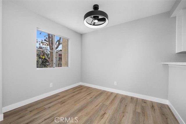 645 Chestnut Avenue, Long Beach CA: https://media.crmls.org/medias/3c2f6b8b-447d-4ff9-8400-a86937215836.jpg