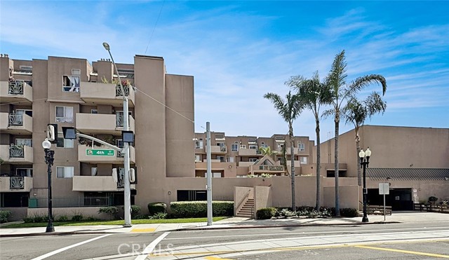 Detail Gallery Image 1 of 12 For 450 E 4th St #236,  Santa Ana,  CA 92701 - 2 Beds | 2 Baths