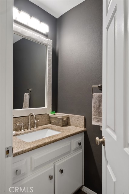 2006 Mathews Avenue, Redondo Beach, California 90278, 3 Bedrooms Bedrooms, ,2 BathroomsBathrooms,Residential,Sold,Mathews,SB22240976