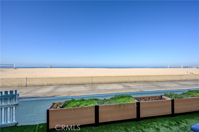 528 The Strand, Hermosa Beach, California 90254, ,Residential Income,For Sale,The Strand,SB25013282