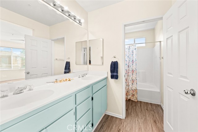 39719 Princeton Way, Murrieta CA: https://media.crmls.org/medias/3c33be11-91fd-4fcb-8e4f-44822bc2e6d9.jpg