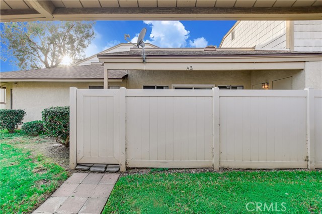 Detail Gallery Image 5 of 36 For 1031 S Palmetto Ave #A2,  Ontario,  CA 91762 - 2 Beds | 2 Baths