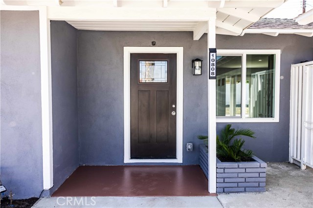Detail Gallery Image 3 of 21 For 10808 Alameda Ave, Bloomington,  CA 92316 - 3 Beds | 1 Baths