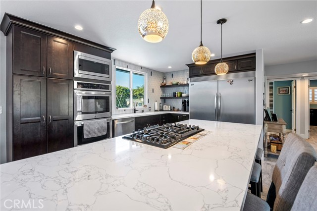 Detail Gallery Image 13 of 58 For 20761 Catamaran, Huntington Beach,  CA 92646 - 4 Beds | 4/1 Baths