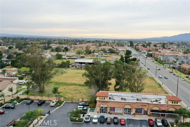 Detail Gallery Image 17 of 19 For 16635 Arrow Bld, Fontana,  CA 92335 - – Beds | – Baths