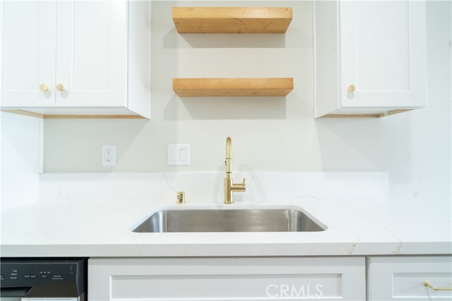 Image 6 of 11 For 6679 Linda Vista Road  24