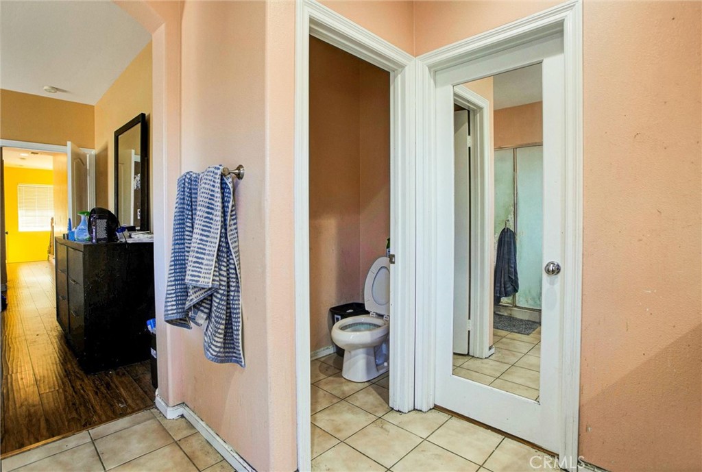 https://media.crmls.org/medias/3c367133-ad8c-4c0c-b32d-c35b88545cde.jpg?preset=X-Large