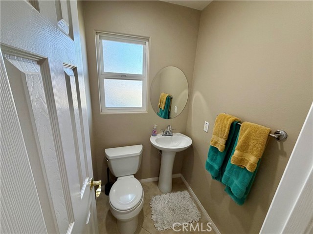 Detail Gallery Image 14 of 29 For 9725 Susan Ave, California City,  CA 93505 - 3 Beds | 2/1 Baths