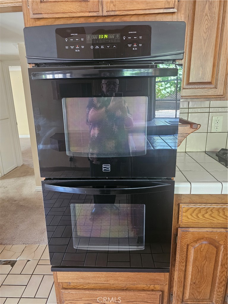https://media.crmls.org/medias/3c37a82a-3db7-49f5-8c57-ac9554c40671.jpg?preset=X-Large
