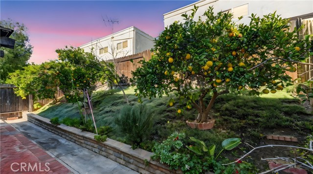 Detail Gallery Image 18 of 30 For 8237 Henshaw Cir, Buena Park,  CA 90621 - 3 Beds | 2/1 Baths