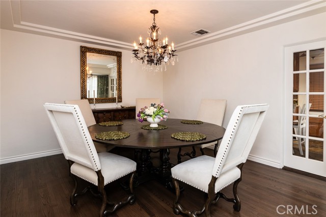 Detail Gallery Image 16 of 47 For 1731 W Kenneth Rd, Glendale,  CA 91201 - 3 Beds | 2 Baths