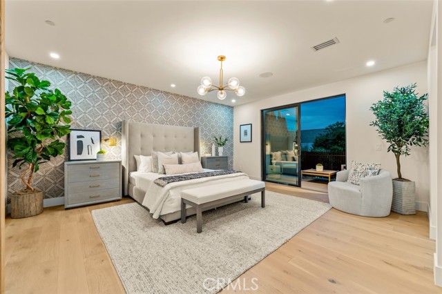 Detail Gallery Image 30 of 53 For 12415 Kling St, Studio City,  CA 91604 - 5 Beds | 6/1 Baths