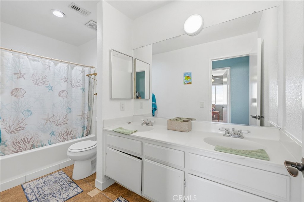 https://media.crmls.org/medias/3c38889e-e95b-4013-bb62-3cea14f17621.jpg?preset=X-Large