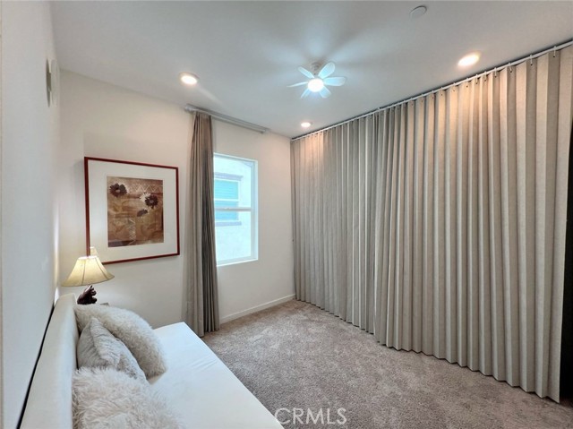 20910 Jennings Way, Newhall CA: https://media.crmls.org/medias/3c38dd7d-f0ad-4f7e-91ac-b3fb9a6e67c9.jpg