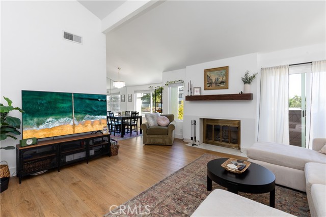 Detail Gallery Image 5 of 37 For 2740 Craig, Fullerton,  CA 92835 - 2 Beds | 2 Baths