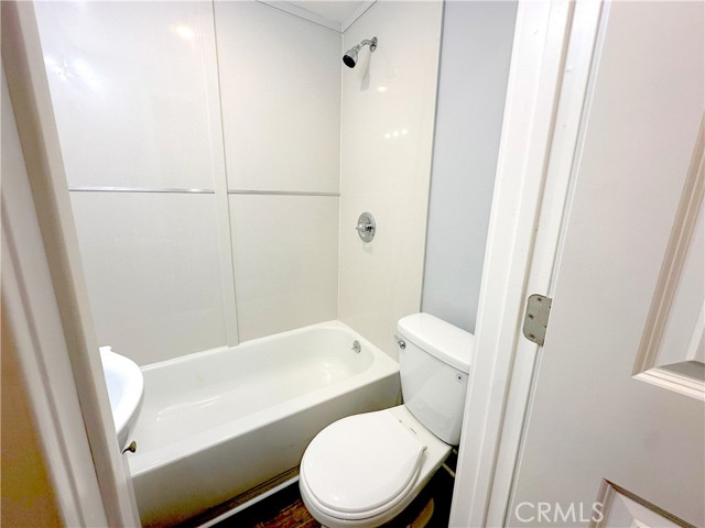 Detail Gallery Image 32 of 49 For 726 Golden, Lake Arrowhead,  CA 92352 - 4 Beds | 2 Baths