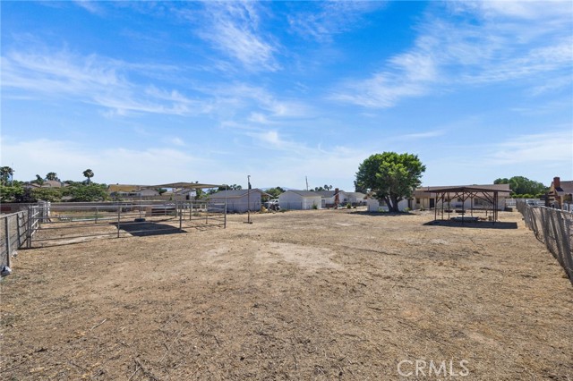 4949 California Avenue, Norco CA: https://media.crmls.org/medias/3c39b30f-da26-40a1-80fa-37b04401ddcb.jpg