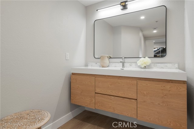Detail Gallery Image 13 of 18 For 120 S Cross Creek Rd #D,  Orange,  CA 92869 - 1 Beds | 1 Baths