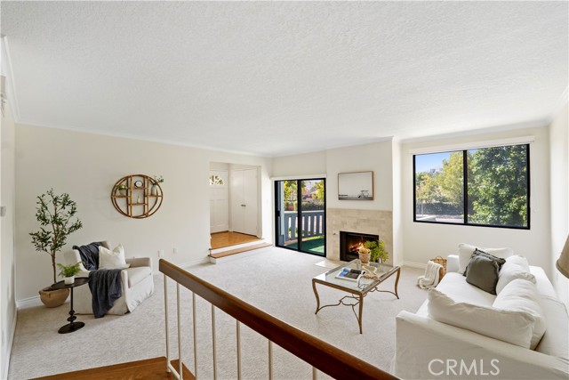 Detail Gallery Image 3 of 18 For 29125 Thousand Oaks Bld #D,  Agoura Hills,  CA 91301 - 2 Beds | 2 Baths