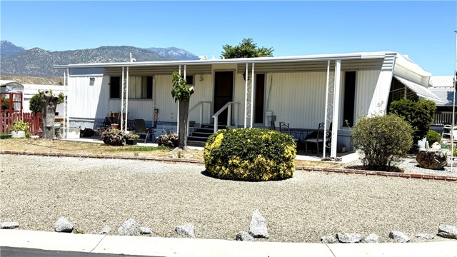 44725 E Florida Ave., Hemet CA: https://media.crmls.org/medias/3c3d6ffc-b78e-4c48-acc8-56f9bba7ef15.jpg