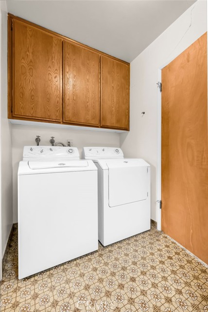 Detail Gallery Image 8 of 24 For 3723 Sandgate Dr, Torrance,  CA 90504 - 4 Beds | 2 Baths