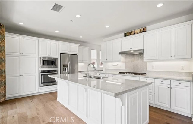 Detail Gallery Image 4 of 25 For 3433 Villa Dr, Brea,  CA 92823 - 4 Beds | 3 Baths