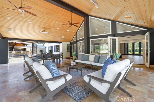 Detail Gallery Image 20 of 75 For 10372 Crawford Canyon Rd, Santa Ana,  CA 92705 - 5 Beds | 7/1 Baths