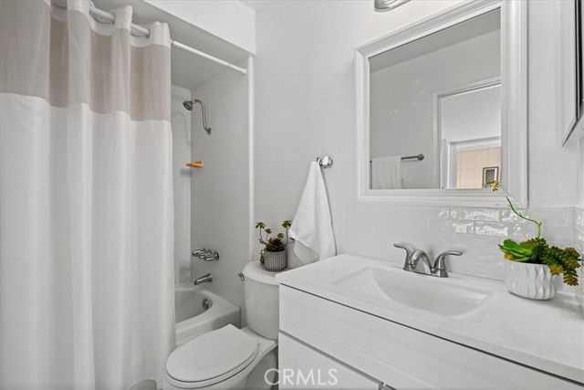 Detail Gallery Image 23 of 39 For 21282 Wavecrest Cir, Huntington Beach,  CA 92646 - 2 Beds | 2 Baths