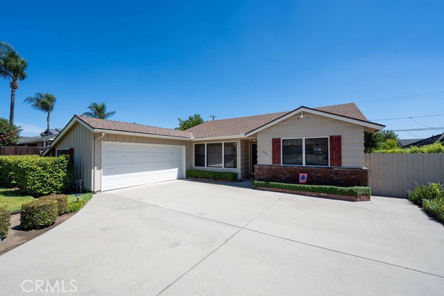 750 E Mountain View Avenue, Glendora CA: https://media.crmls.org/medias/3c4217a8-fda0-42d4-a7e0-01f57bc54e69.jpg