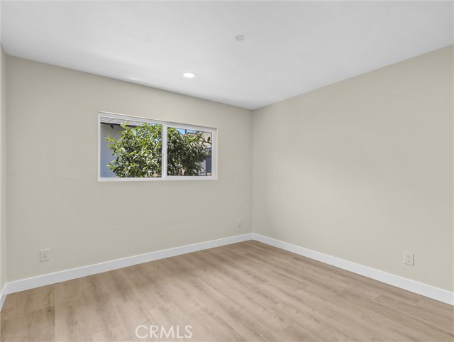 410 S Ford Boulevard, Los Angeles CA: https://media.crmls.org/medias/3c423281-fa15-4d90-b960-f7a51b17f0eb.jpg